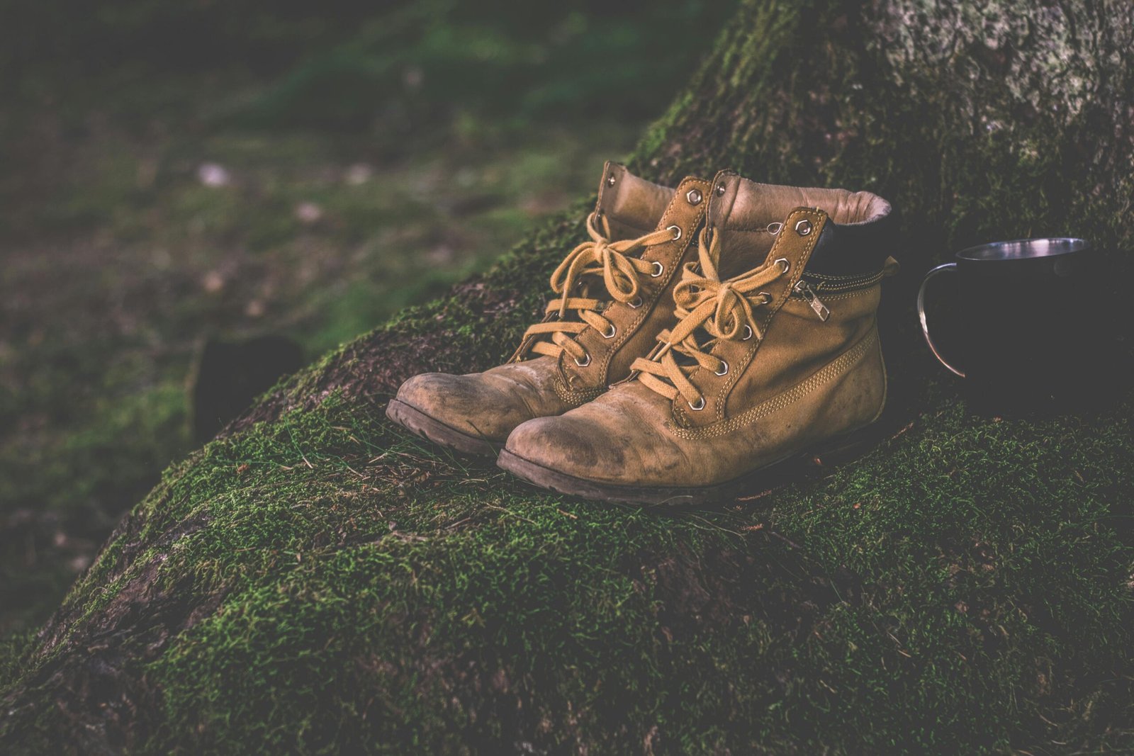 How to Wear Chelsea Boots with Jeans in 2024